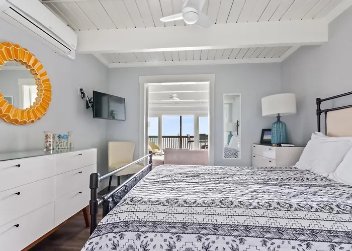 Relaxing Direct Oceanfront Beachfront Retreat Holiday home Ocean City
