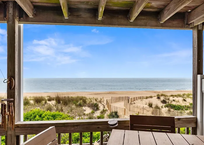 Relaxing Direct Oceanfront Beachfront Retreat Holiday home